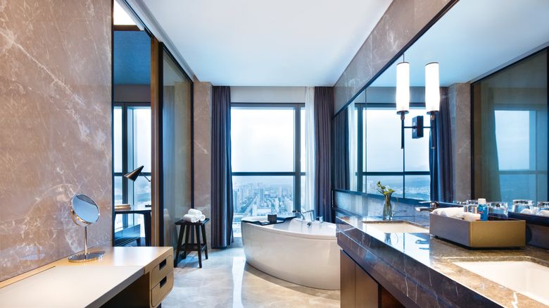 <b>Crowne Plaza Baoji City Center Suite</b>. Images powered by <a href="https://www.leonardoworldwide.com/" title="Leonardo Worldwide" target="_blank">Leonardo</a>.