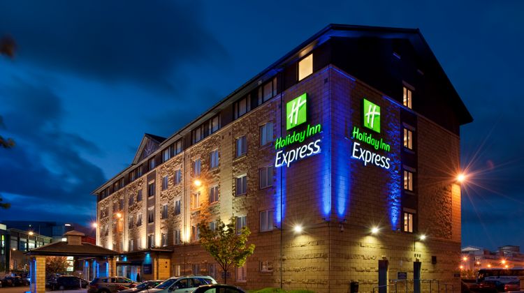 Holiday Inn Express Edinburgh Waterfront Exterior