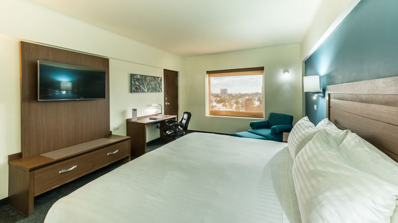 <b>Holiday Inn Guadalajara Expo Room</b>. Images powered by <a href="https://www.leonardoworldwide.com/" title="Leonardo Worldwide" target="_blank">Leonardo</a>.