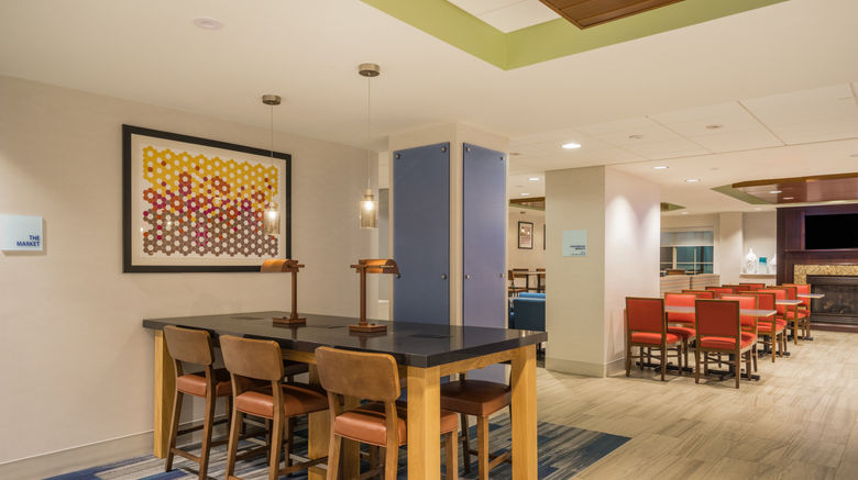 <b>Holiday Inn Express Bloomsburg Lobby</b>. Images powered by <a href="https://www.leonardoworldwide.com/" title="Leonardo Worldwide" target="_blank">Leonardo</a>.