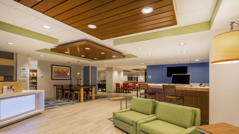 <b>Holiday Inn Express Bloomsburg Lobby</b>. Images powered by <a href="https://www.leonardoworldwide.com/" title="Leonardo Worldwide" target="_blank">Leonardo</a>.