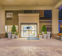Holiday Inn Express Bloomsburg Exterior