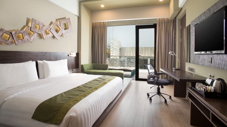 Holiday Inn Cikarang Jababeka Suite