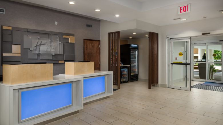 <b>Holiday Inn Express & Suites Lobby</b>. Images powered by <a href="https://www.leonardoworldwide.com/" title="Leonardo Worldwide" target="_blank">Leonardo</a>.