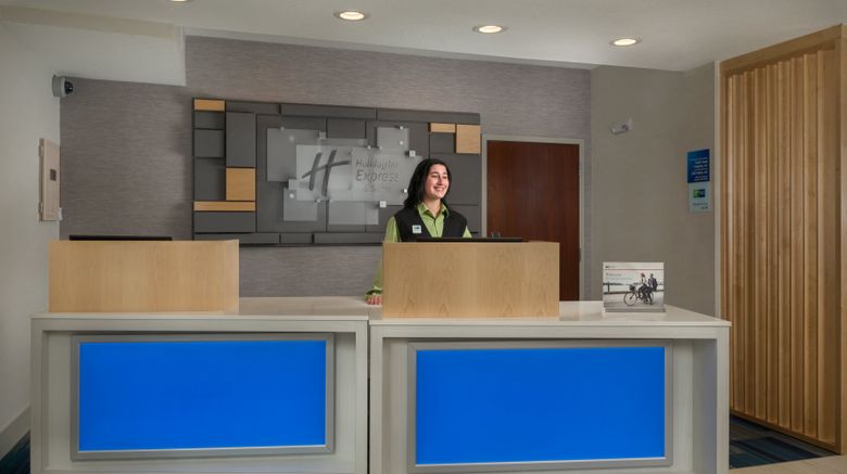<b>Holiday Inn Express & Suites Lobby</b>. Images powered by <a href="https://www.leonardoworldwide.com/" title="Leonardo Worldwide" target="_blank">Leonardo</a>.