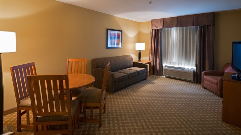 <b>Holiday Inn Express & Stes Chicago West Room</b>. Images powered by <a href="https://www.leonardoworldwide.com/" title="Leonardo Worldwide" target="_blank">Leonardo</a>.