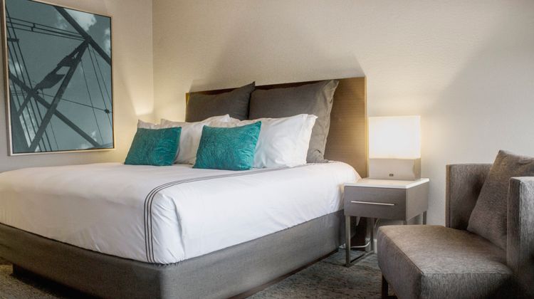 Hotel Indigo Harrisburg/Hershey Room