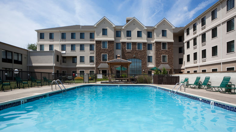 <b>Staybridge Suites Pool</b>. Images powered by <a href="https://www.leonardoworldwide.com/" title="Leonardo Worldwide" target="_blank">Leonardo</a>.