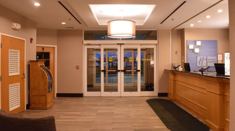 <b>Holiday Inn Express Lobby</b>. Images powered by <a href="https://www.leonardoworldwide.com/" title="Leonardo Worldwide" target="_blank">Leonardo</a>.