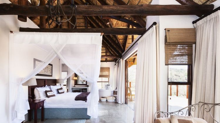 Esiweni Luxury Safari Lodge Suite