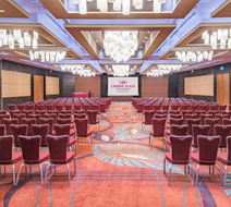 Crowne Plaza Doha - The Business Park Lobby