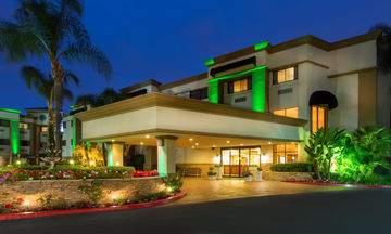 Holiday Inn Orange County Airport
