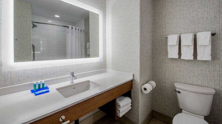 <b>Holiday Inn Express Hotel & Suites Room</b>. Images powered by <a href="https://www.leonardoworldwide.com/" title="Leonardo Worldwide" target="_blank">Leonardo</a>.