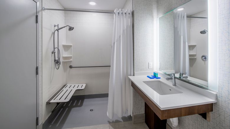 <b>Holiday Inn Express Hotel & Suites Room</b>. Images powered by <a href="https://www.leonardoworldwide.com/" title="Leonardo Worldwide" target="_blank">Leonardo</a>.