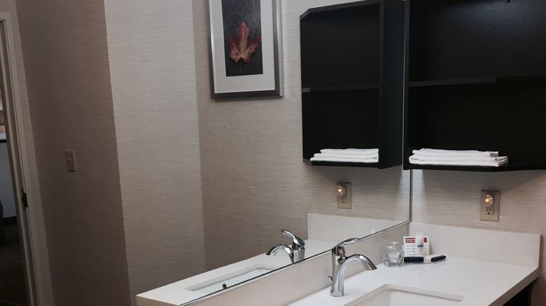 <b>Candlewood Suites Youngstown Room</b>. Images powered by <a href="https://www.leonardoworldwide.com/" title="Leonardo Worldwide" target="_blank">Leonardo</a>.