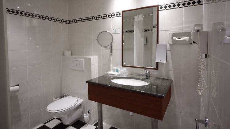 Holiday Inn Brussels-Schuman Room
