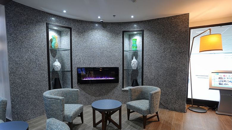 <b>Holiday Inn Express/Stes Toronto Arpt W Exterior</b>. Images powered by <a href="https://www.leonardoworldwide.com/" title="Leonardo Worldwide" target="_blank">Leonardo</a>.