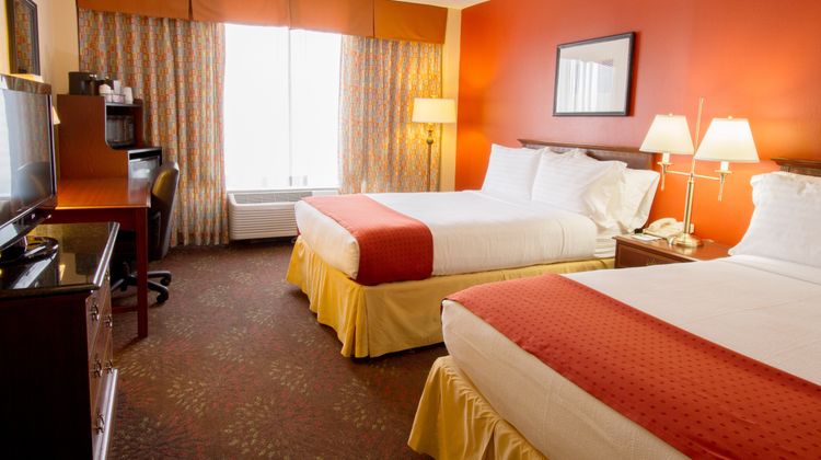 Holiday Inn Chicago O'Hare Room