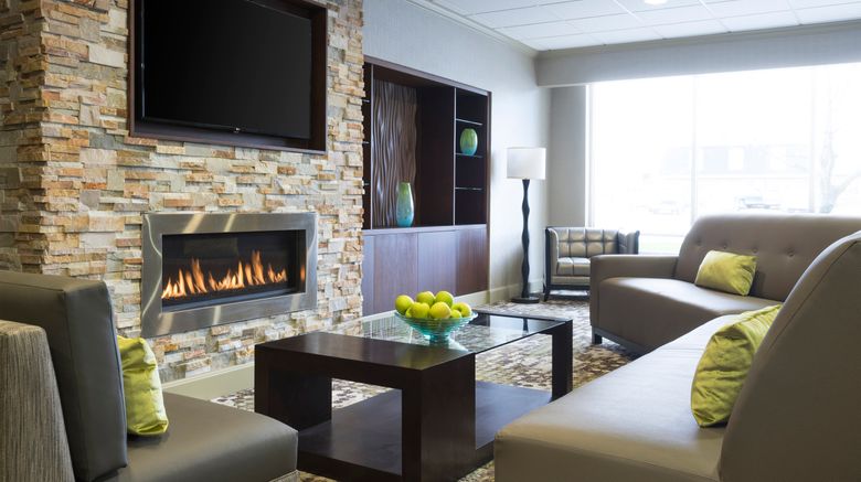 <b>Holiday Inn Cincinnati-Riverfront Lobby</b>. Images powered by <a href="https://www.leonardoworldwide.com/" title="Leonardo Worldwide" target="_blank">Leonardo</a>.