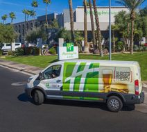Holiday Inn & Suites Phoenix-Airport N Lobby