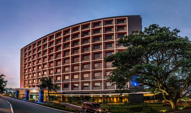 Holiday Inn Express Port Moresby Exterior