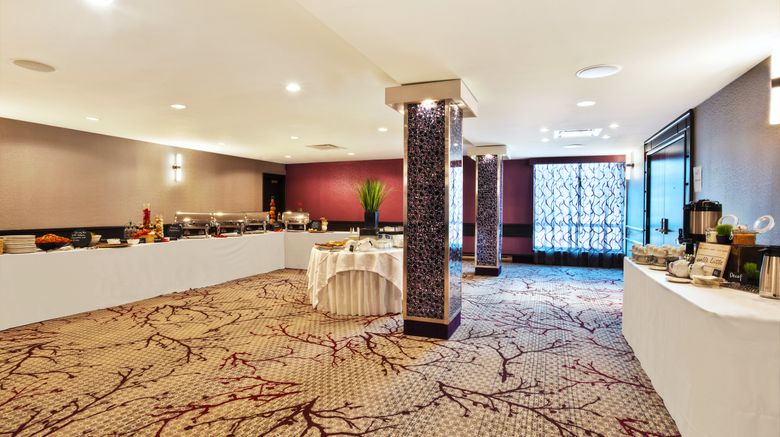 <b>Crowne Plaza Waterloo Restaurant</b>. Images powered by <a href="https://www.leonardoworldwide.com/" title="Leonardo Worldwide" target="_blank">Leonardo</a>.