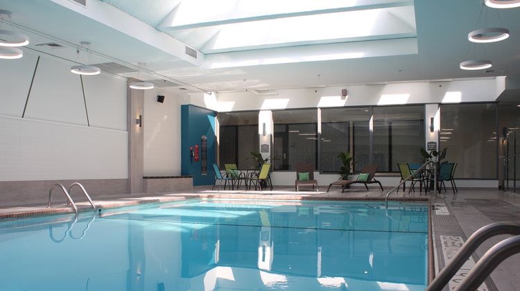 Crowne Plaza Waterloo Pool