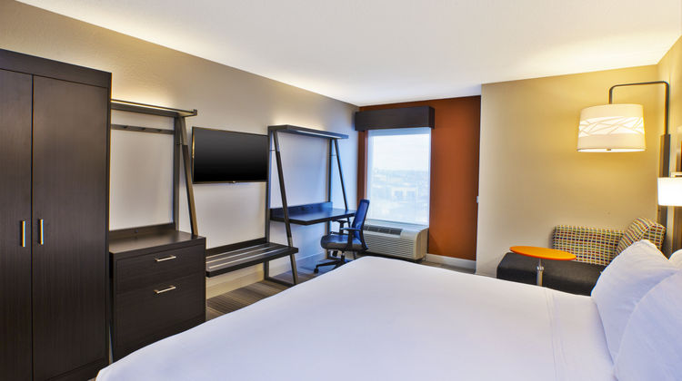 Holiday Inn Express Chicago/Midway Airpo Room