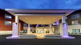 Holiday Inn Express & Suites Galesburg Exterior