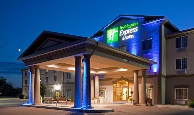 Holiday Inn Express Hotel & Suites Exterior