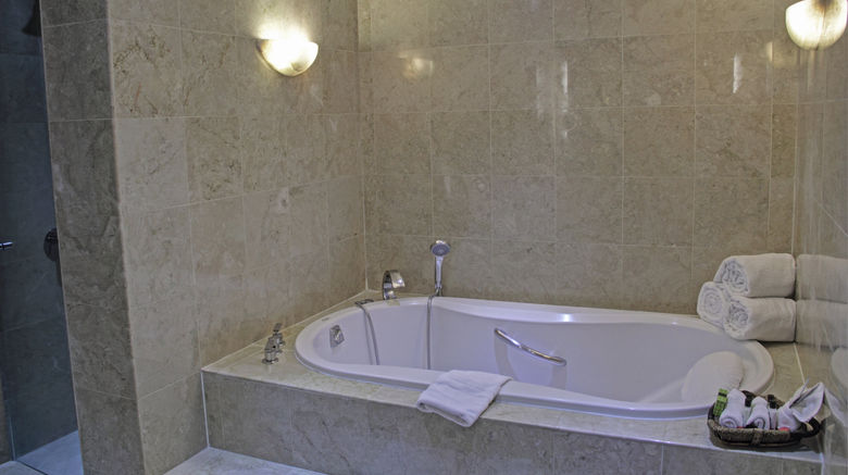 <b>InterContinental Real Guatemala Room</b>. Images powered by <a href="https://www.leonardoworldwide.com/" title="Leonardo Worldwide" target="_blank">Leonardo</a>.