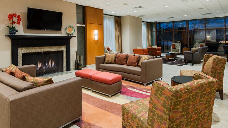 <b>Holiday Inn Knoxville West - Cedar Bluff Lobby</b>. Images powered by <a href="https://www.leonardoworldwide.com/" title="Leonardo Worldwide" target="_blank">Leonardo</a>.