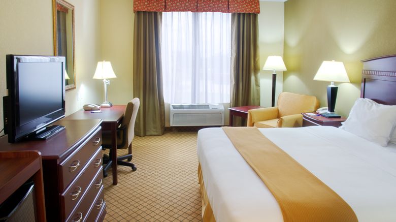 <b>Holiday Inn Express Hotel & Suites Room</b>. Images powered by <a href="https://www.leonardoworldwide.com/" title="Leonardo Worldwide" target="_blank">Leonardo</a>.