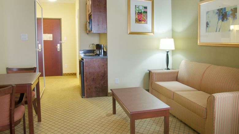 <b>Holiday Inn Express Hotel & Suites Suite</b>. Images powered by <a href="https://www.leonardoworldwide.com/" title="Leonardo Worldwide" target="_blank">Leonardo</a>.
