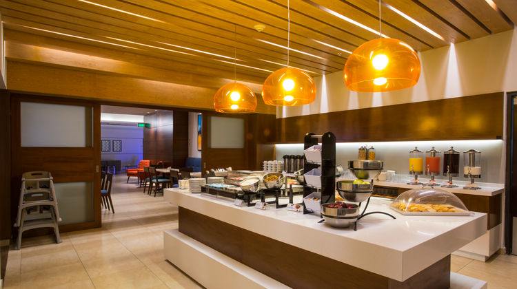Holiday Inn Express Merida Restaurant