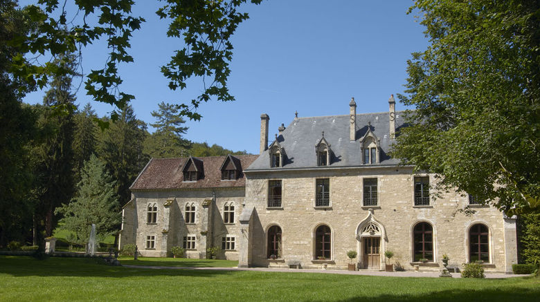 <b>Abbaye de la Bussiere Exterior</b>. Images powered by <a href="https://www.leonardoworldwide.com/" title="Leonardo Worldwide" target="_blank">Leonardo</a>.