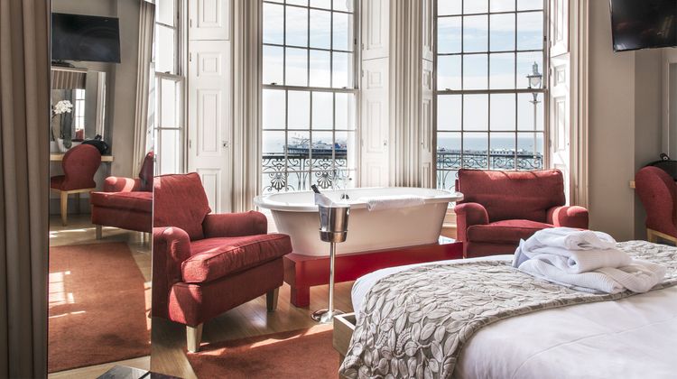 Drakes Hotel Room