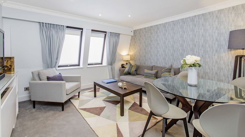<b>Mayfair House London Room</b>. Images powered by <a href="https://www.leonardoworldwide.com/" title="Leonardo Worldwide" target="_blank">Leonardo</a>.
