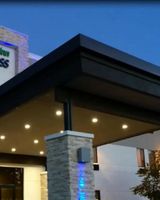 Holiday Inn Express/Stes OKC Airport