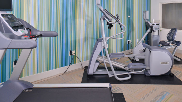 Holiday Inn Express & Stes Stevens Point Health Club