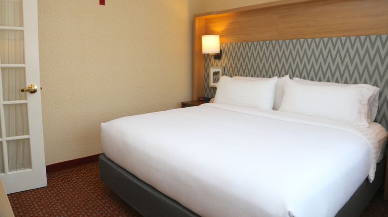 <b>Holiday Inn Salem Suite</b>. Images powered by <a href="https://www.leonardoworldwide.com/" title="Leonardo Worldwide" target="_blank">Leonardo</a>.