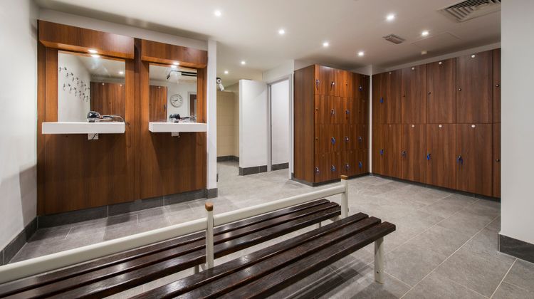 Holiday Inn London Shepperton Lobby