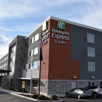 Holiday Inn Express & Suites Johnstown
