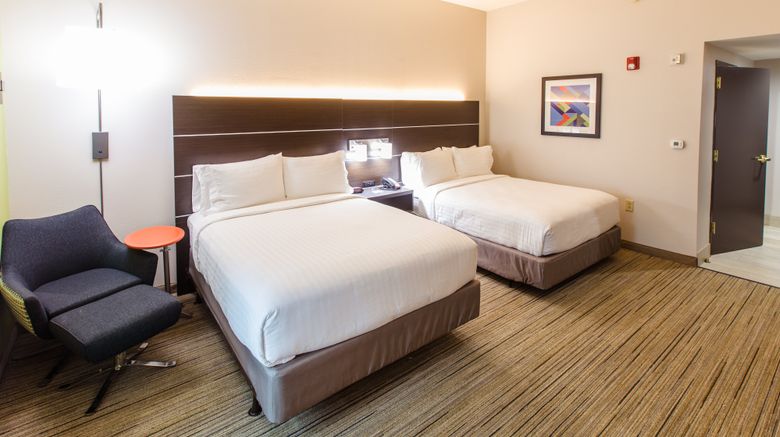 <b>Holiday Inn Express Hotel & Suites Room</b>. Images powered by <a href="https://www.leonardoworldwide.com/" title="Leonardo Worldwide" target="_blank">Leonardo</a>.
