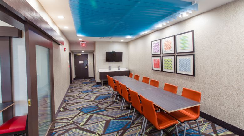 <b>Holiday Inn Express Hotel & Suites Meeting</b>. Images powered by <a href="https://www.leonardoworldwide.com/" title="Leonardo Worldwide" target="_blank">Leonardo</a>.