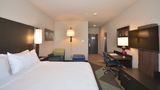 Holiday Inn Express/Stes City Mid-Arpt Room