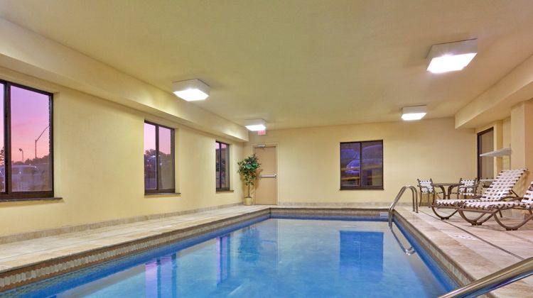 Holiday Inn Express Hotel & Suites - PA Pool