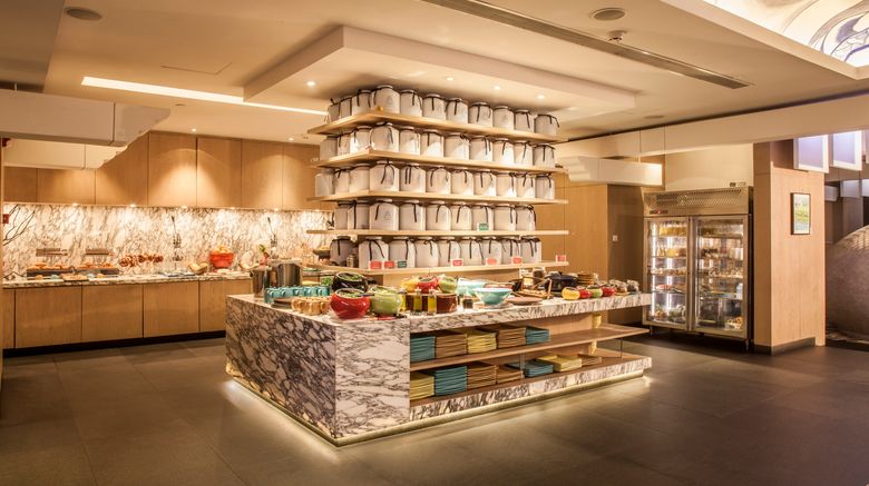<b>Hotel Indigo Shanghai on the Bund Restaurant</b>. Images powered by <a href="https://www.leonardoworldwide.com/" title="Leonardo Worldwide" target="_blank">Leonardo</a>.