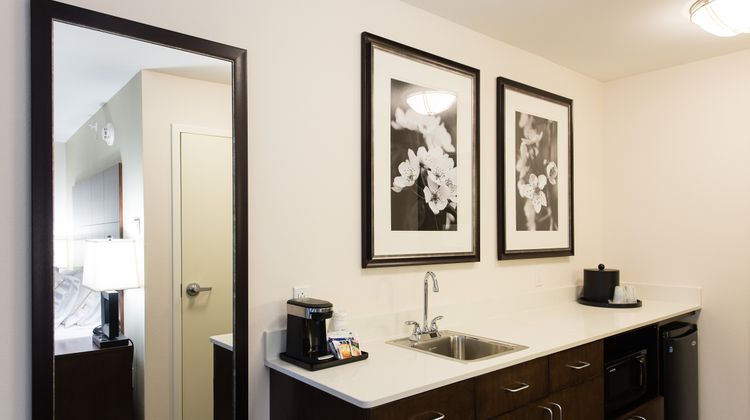 Holiday Inn Express & Suites Aiken Suite
