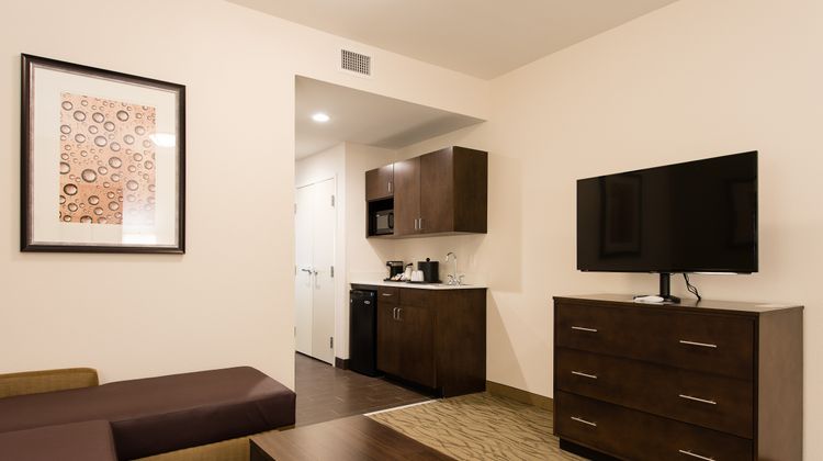 Holiday Inn Express & Suites Aiken Suite